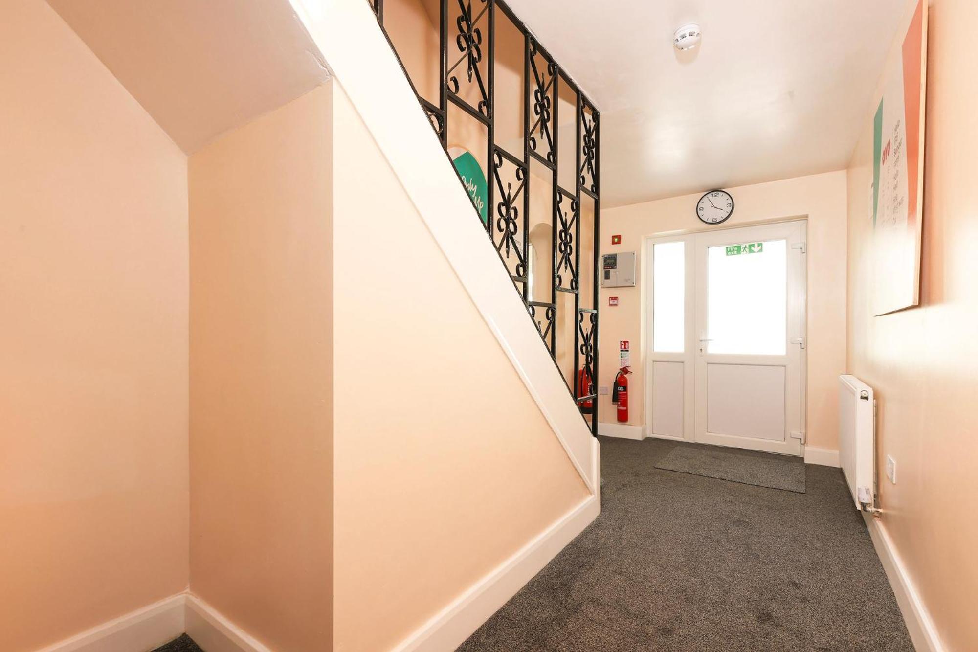 Oyo Honeycroft Lodge Uxbridge Zewnętrze zdjęcie