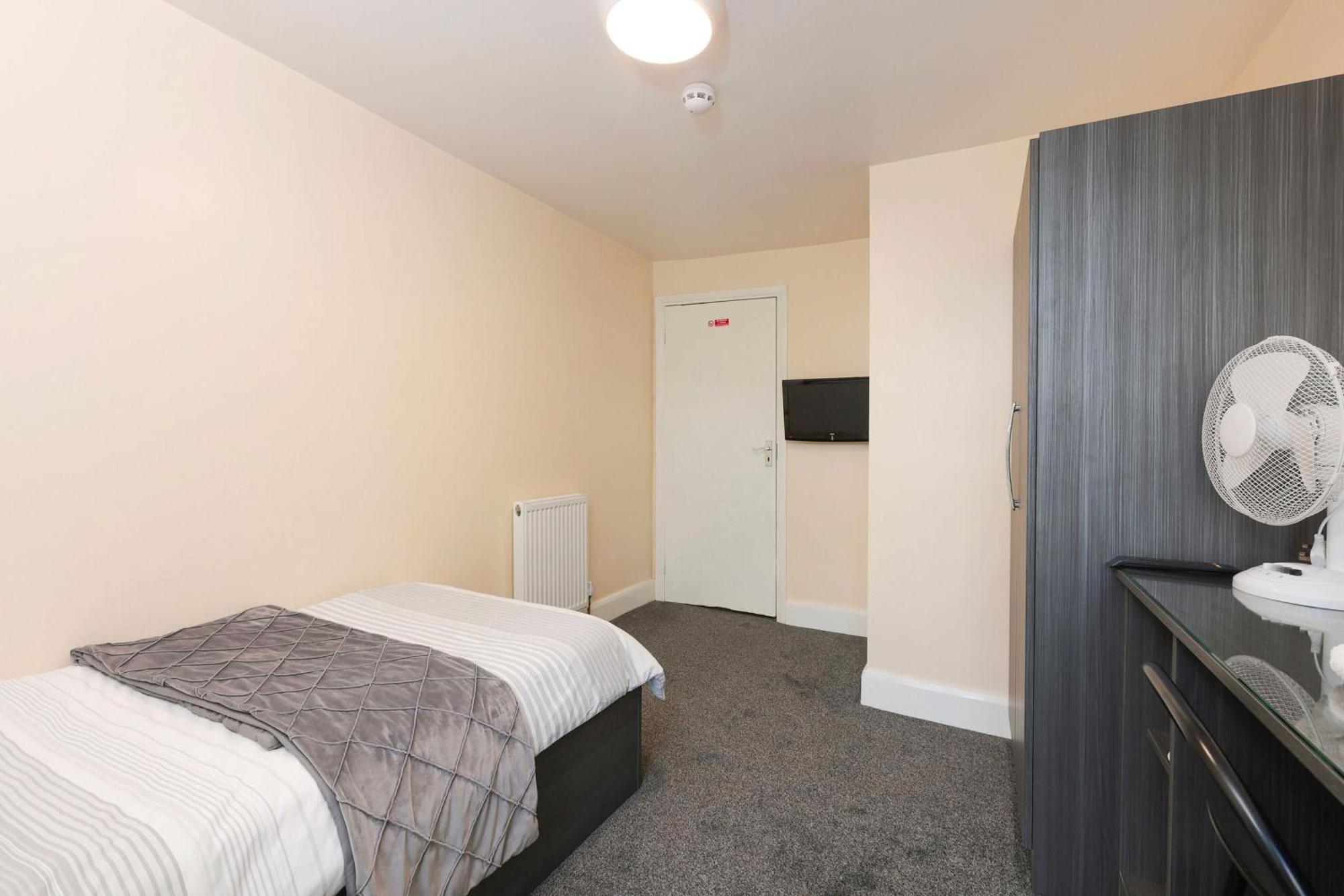 Oyo Honeycroft Lodge Uxbridge Zewnętrze zdjęcie