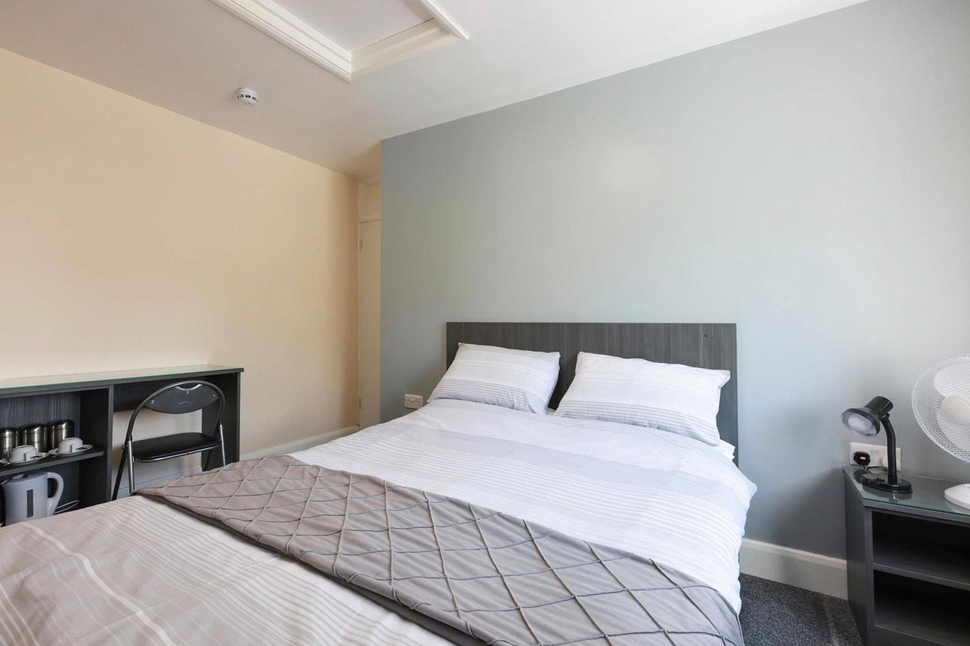 Oyo Honeycroft Lodge Uxbridge Zewnętrze zdjęcie